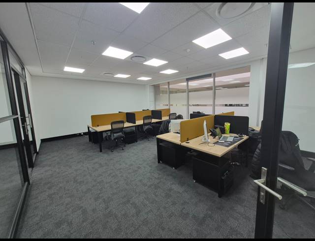 299M² OFFICE TO LET IN RIVONIA